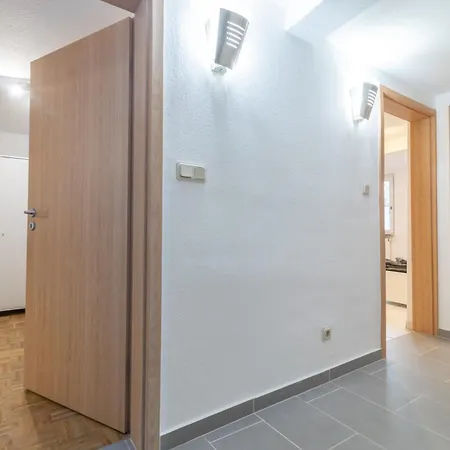 Zentrale In Bingen Fur Monteure Διαμέρισμα